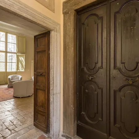 Feriehus Palazzo Del 500 Nel Centro Di - Mare A Piedi, 3 Camere, Parcheggio *