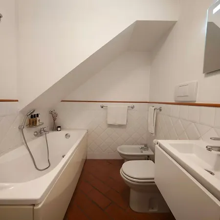 Palazzo Del 500 Nel Centro Di - Mare A Piedi, 3 Camere, Parcheggio Fano (Pesaro and Urbino)