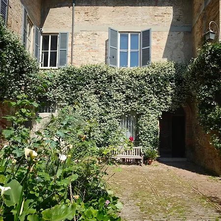 Palazzo Del 500 Nel Centro Di - Mare A Piedi, 3 Camere, Parcheggio Fano (Pesaro and Urbino)